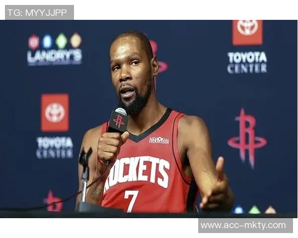 杜兰特赞阿门持球能力出色三分球自信决策无懈可击