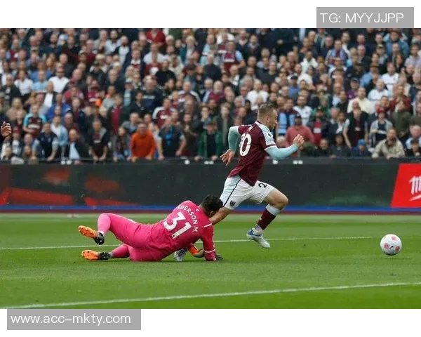 马赫雷斯晒绝杀点球庆祝图引发热议笑声连连 马赫雷斯晒绝杀点球庆祝图引发热议笑声连连