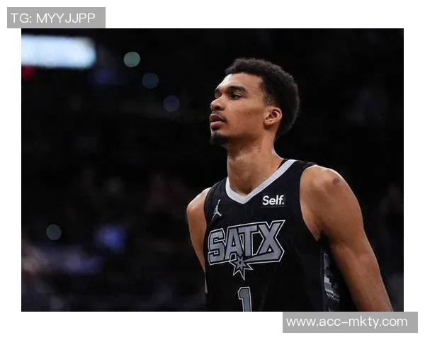 文班亚马：个人荣誉无所谓DPOY代表我为球队贡献力量